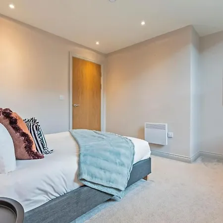 Modern 2br In Arena Uni Hub * Leeds (West Yorkshire)