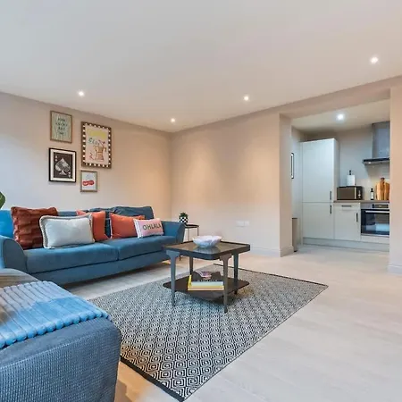 Lejlighed Modern 2br In Arena Uni Hub